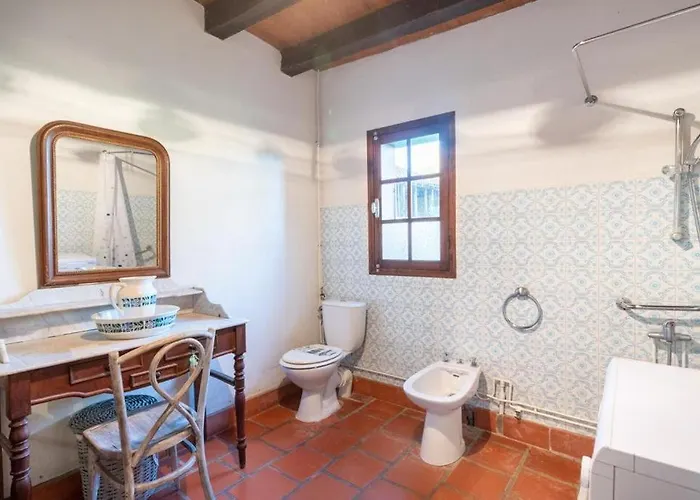 Authentic Landes House Lacquy
